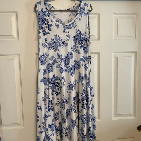 LuLaRoe Dresses & Skirts - Like new Lularoe 2XL Nicki dress—must have pattern